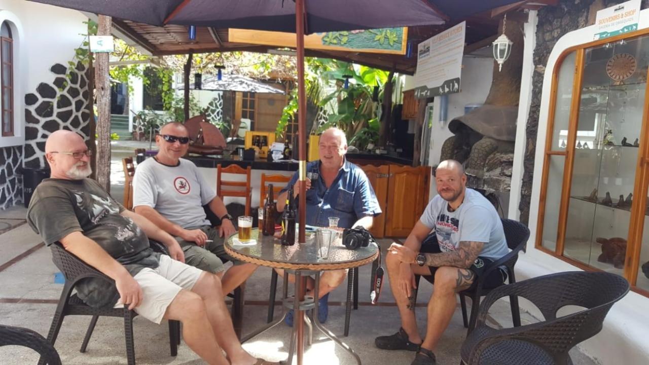 科罗玛加拉帕格斯酒店 阿约拉港 外观 照片